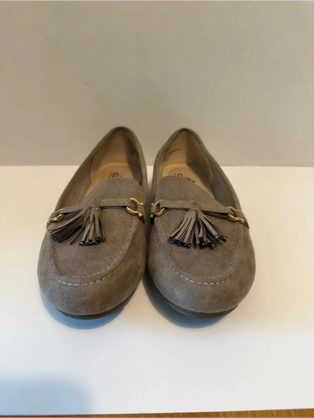 Cliffs suede tan mocassin tassel comfort flat ladies 7.5